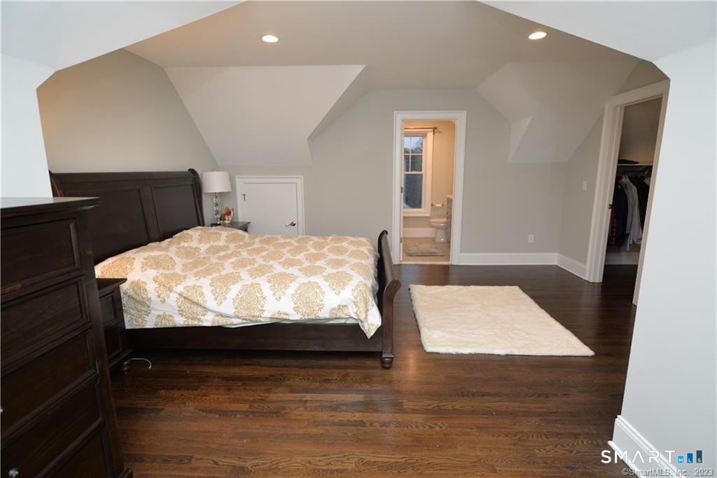 115-71 Colonial Road Stamford CT 06902