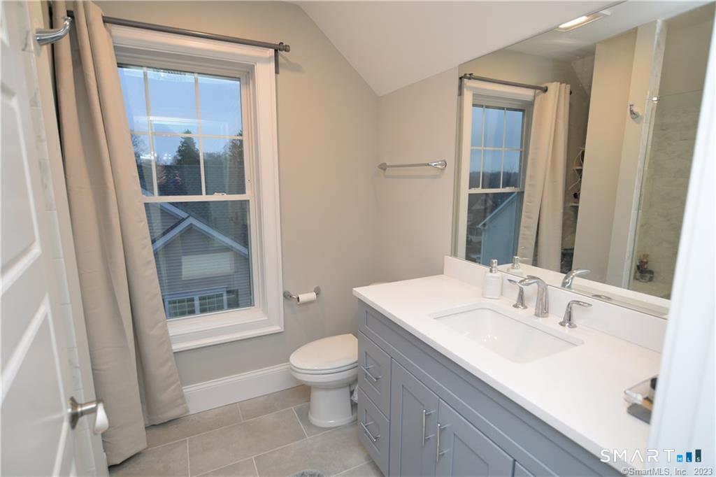 115-71 Colonial Road Stamford CT 06902