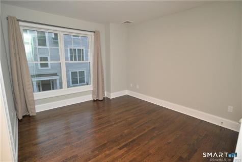 115-71 Colonial Road Stamford CT 06902