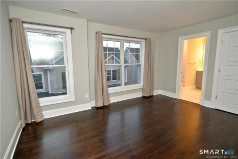 115-71 Colonial Road Stamford CT 06902
