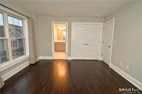 115-71 Colonial Road Stamford CT 06902