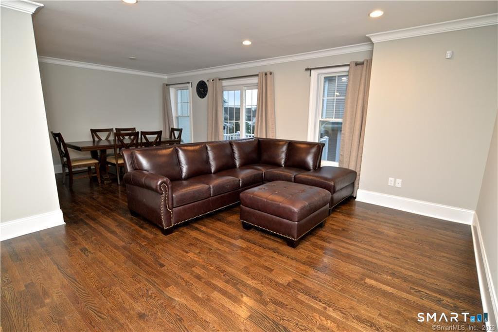 115-71 Colonial Road Stamford CT 06902
