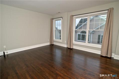 115-71 Colonial Road Stamford CT 06902