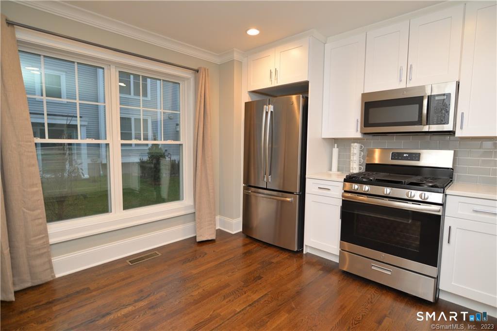 115-71 Colonial Road Stamford CT 06902