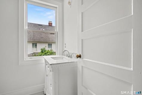 15 Shorelands Place Greenwich CT 06870