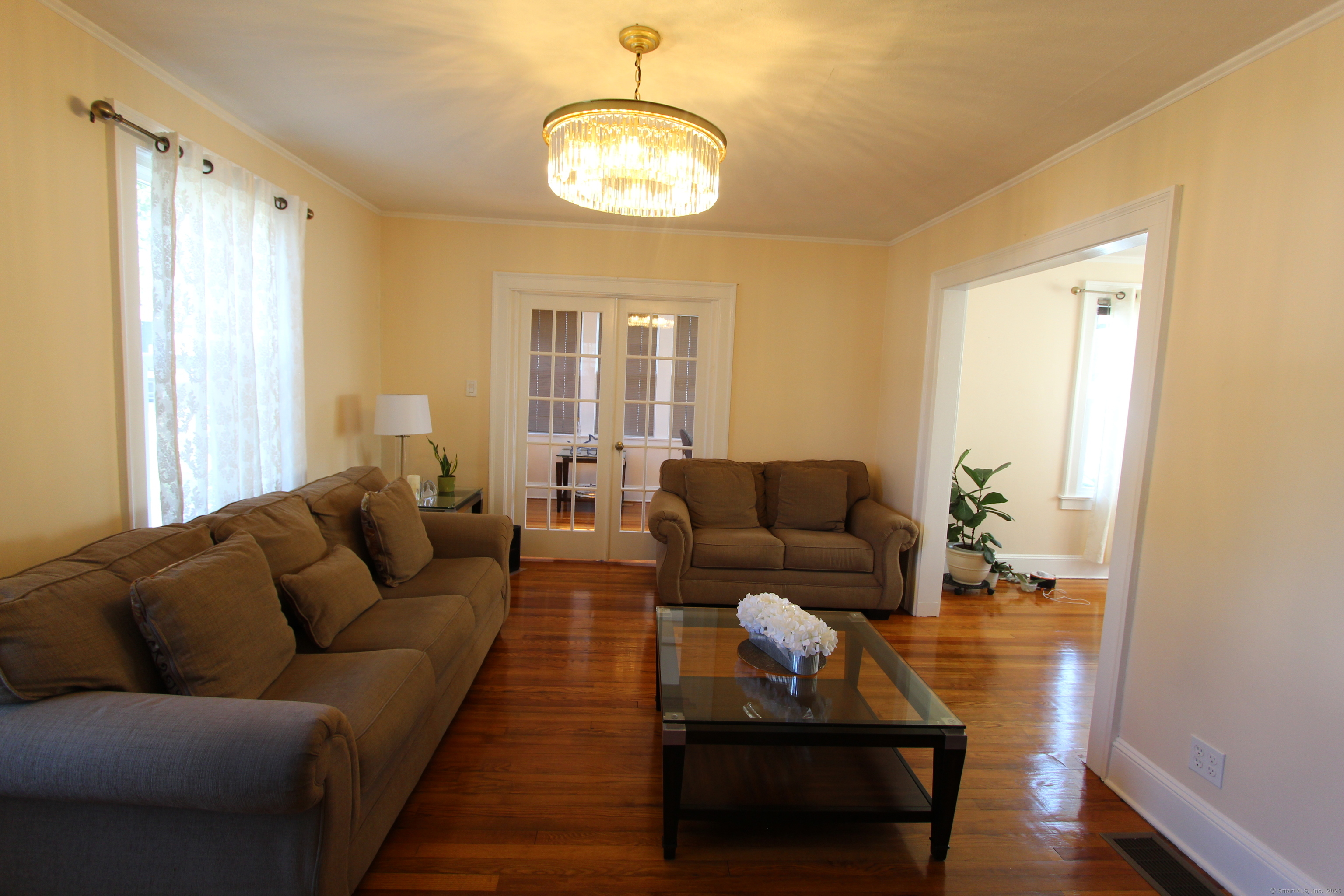 21 Dale Road Wethersfield CT 06109