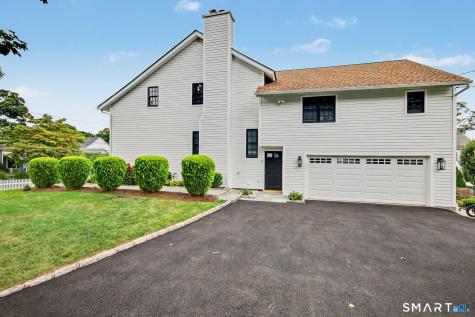 15 Linden Pl Place Greenwich CT 06831
