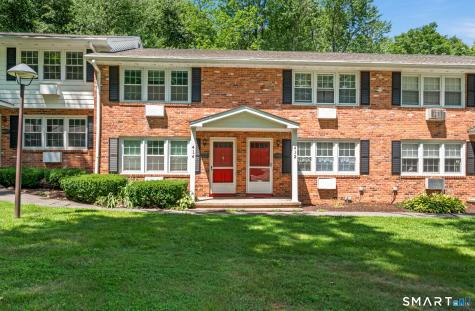 414 Robin Court Cheshire CT 06410