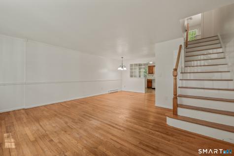 414 Robin Court Cheshire CT 06410