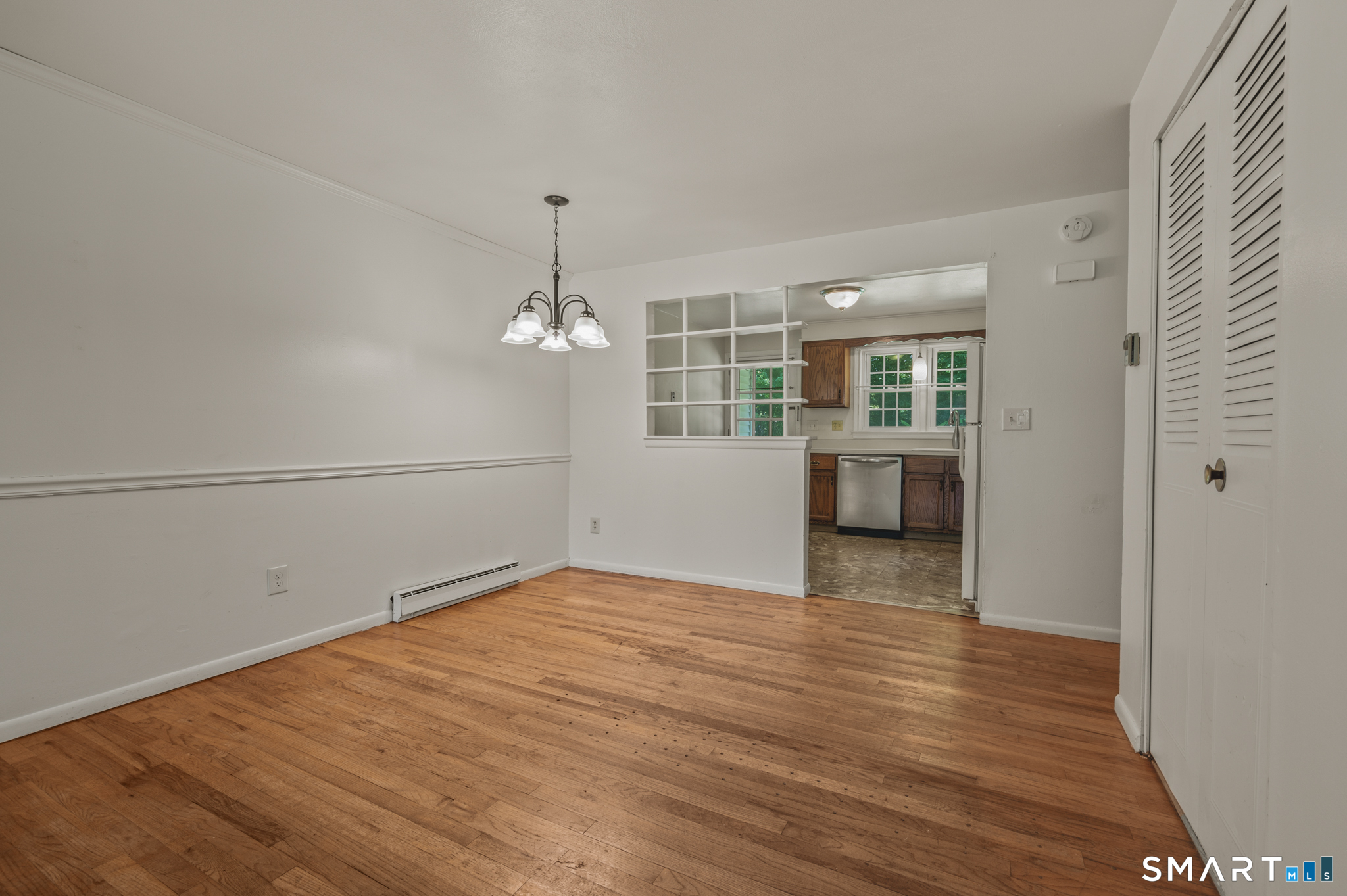414 Robin Court Cheshire CT 06410