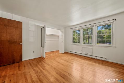 414 Robin Court Cheshire CT 06410