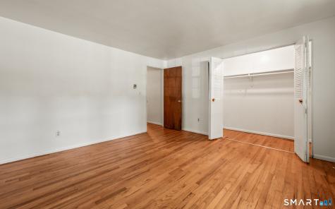 414 Robin Court Cheshire CT 06410