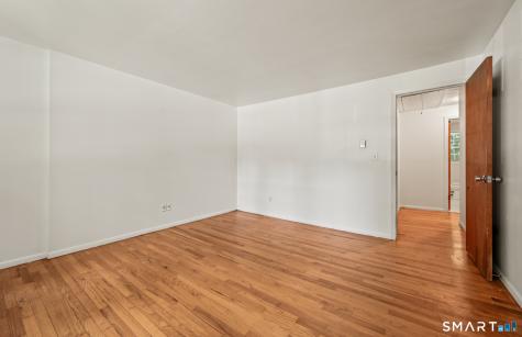 414 Robin Court Cheshire CT 06410