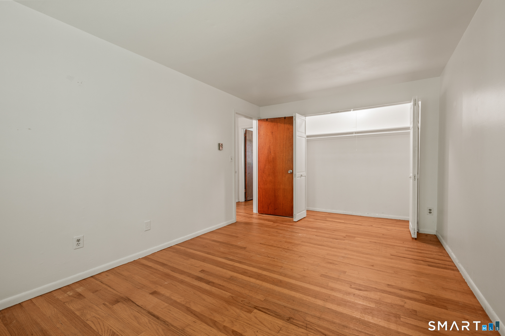 414 Robin Court Cheshire CT 06410