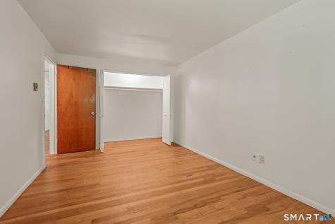 414 Robin Court Cheshire CT 06410