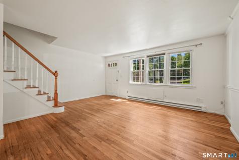 414 Robin Court Cheshire CT 06410