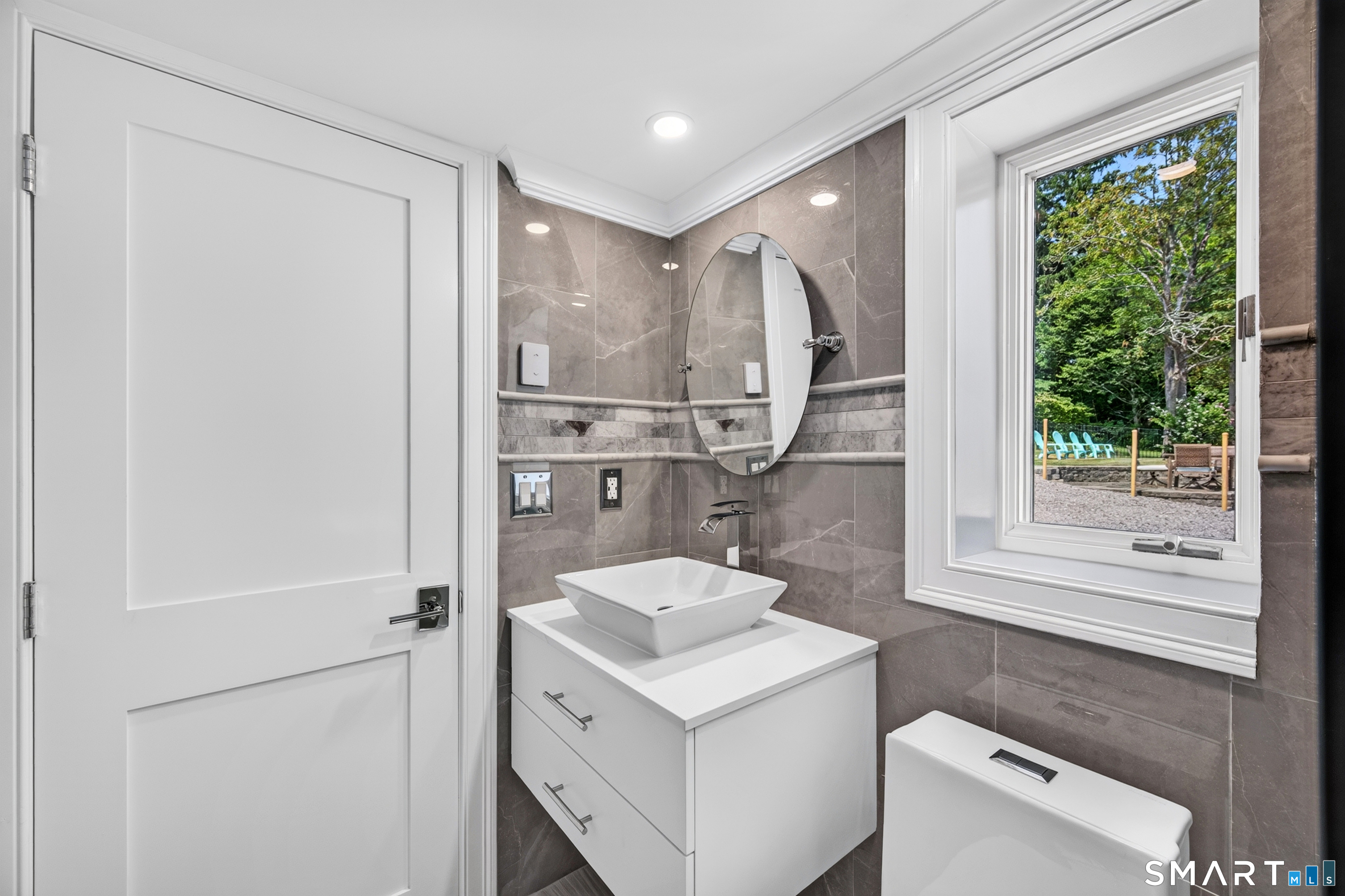 3 Pearl Street Groton CT 06355