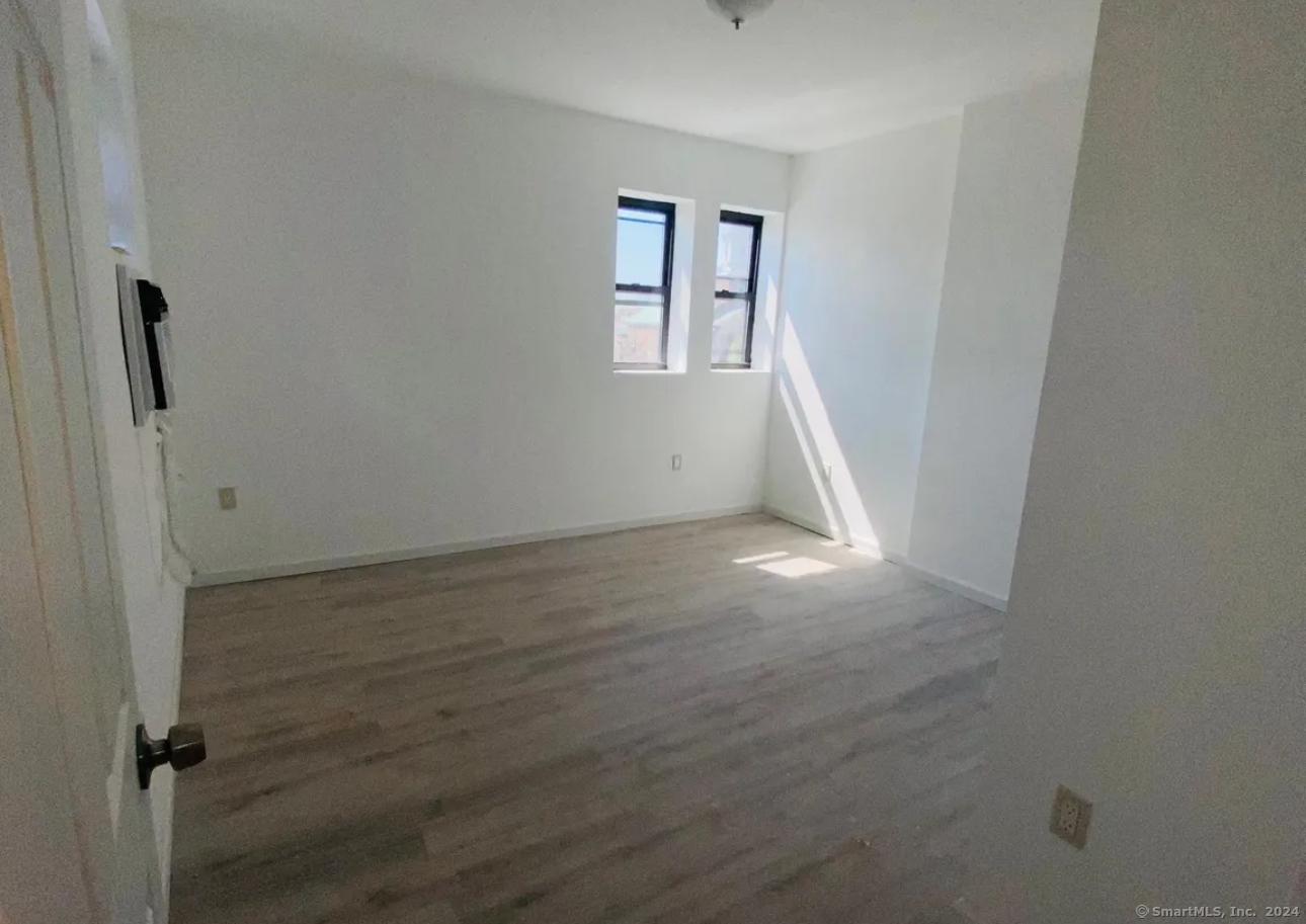 677 Fairfield Avenue Bridgeport CT 06604