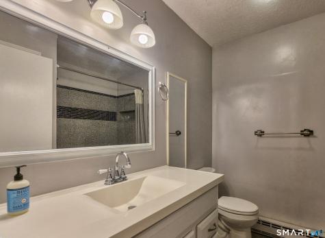 36 Wellington Drive Farmington CT 06032