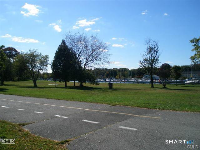 637 Cove Road Stamford CT 06902