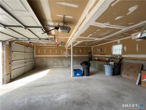 33 Gentile Place Branford CT 06405