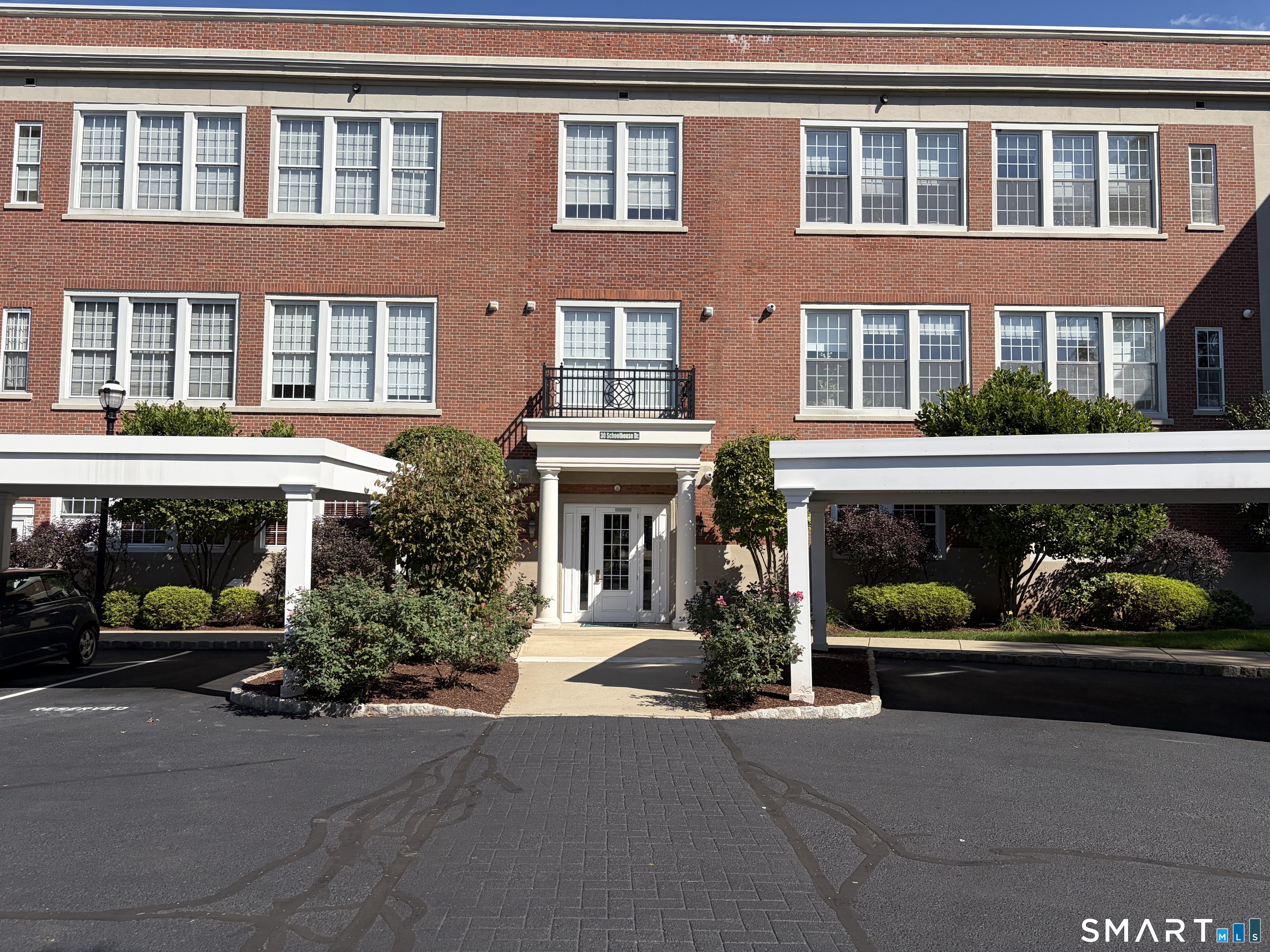 30 Schoolhouse Drive West Hartford CT 06110