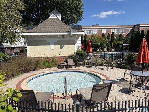 30 Schoolhouse Drive West Hartford CT 06110