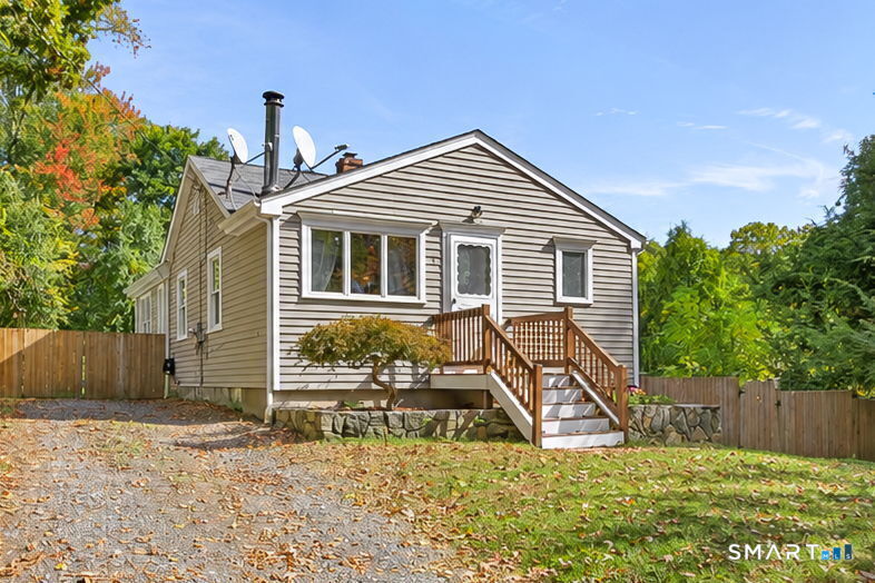 4 Hopewell Drive New Fairfield CT 06812
