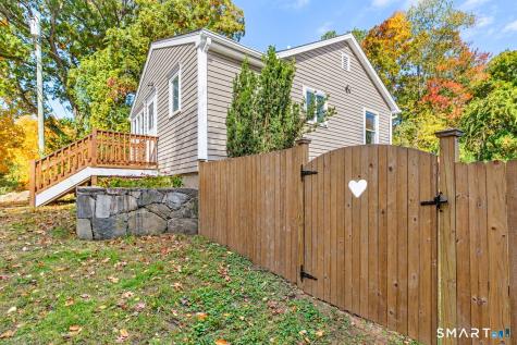 4 Hopewell Drive New Fairfield CT 06812
