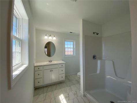 47 Rowland Farm Road Oxford CT 06478