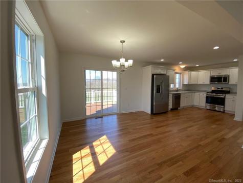 47 Rowland Farm Road Oxford CT 06478