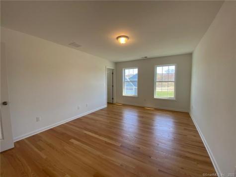 47 Rowland Farm Road Oxford CT 06478