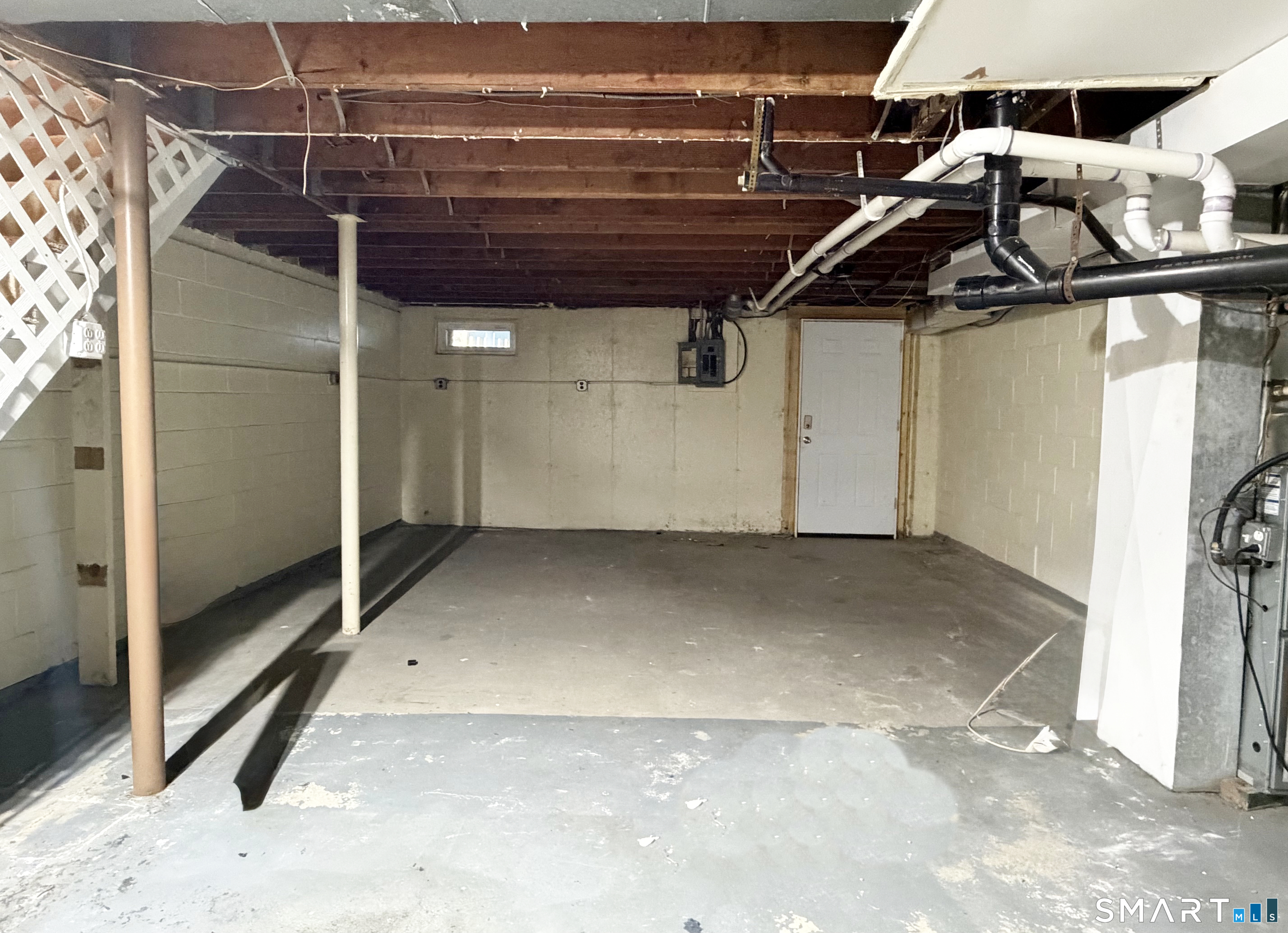 121 Seemans Lane Milford CT 06460