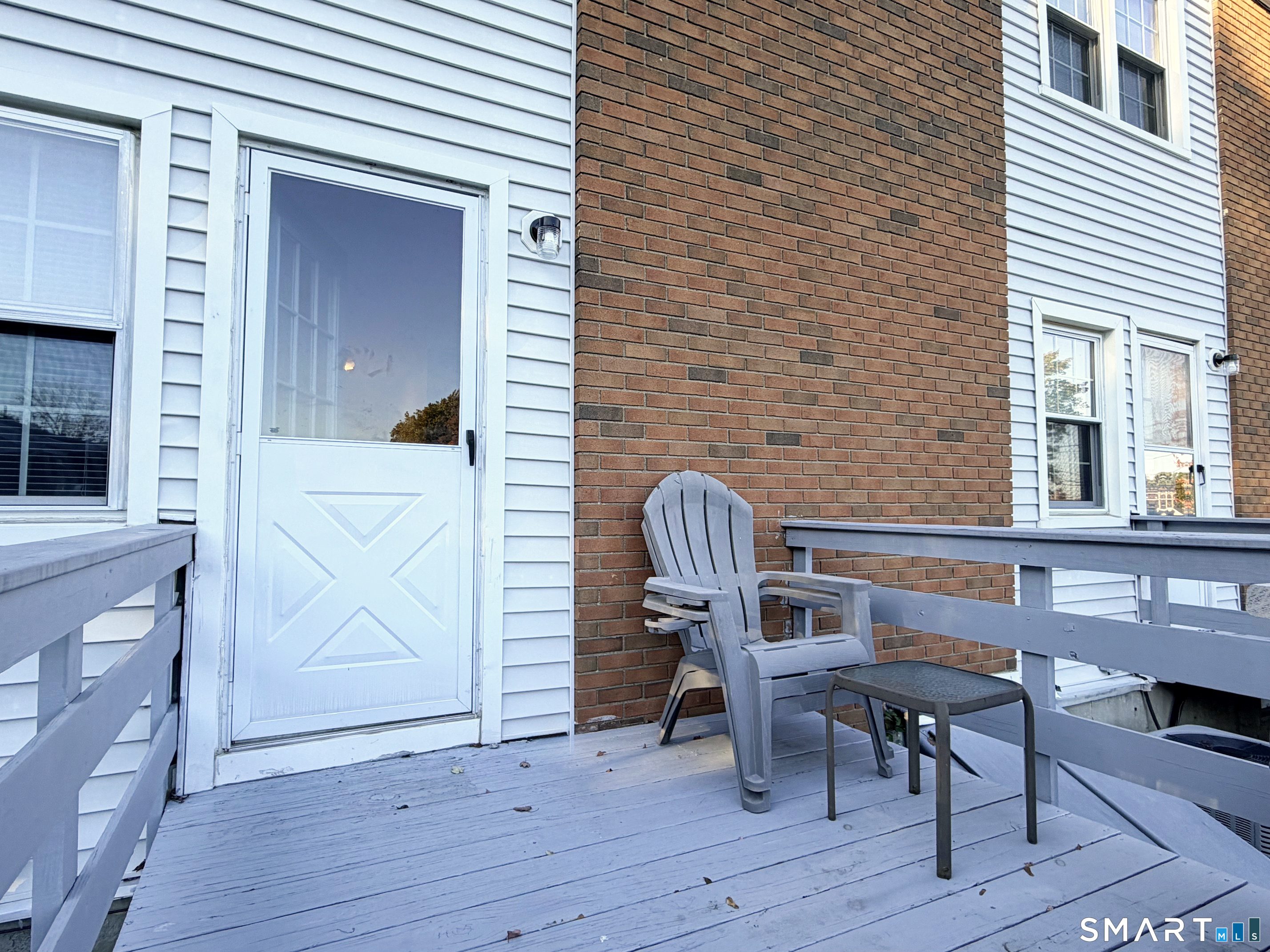121 Seemans Lane Milford CT 06460