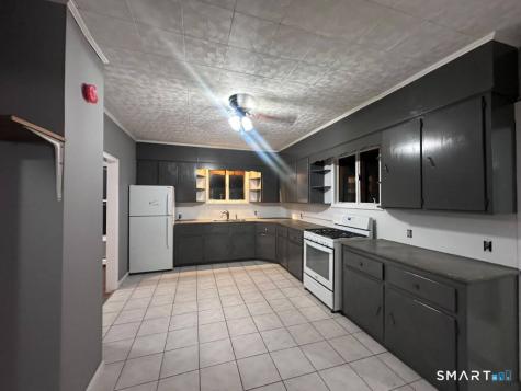 27 Lewis Street Naugatuck CT 06770