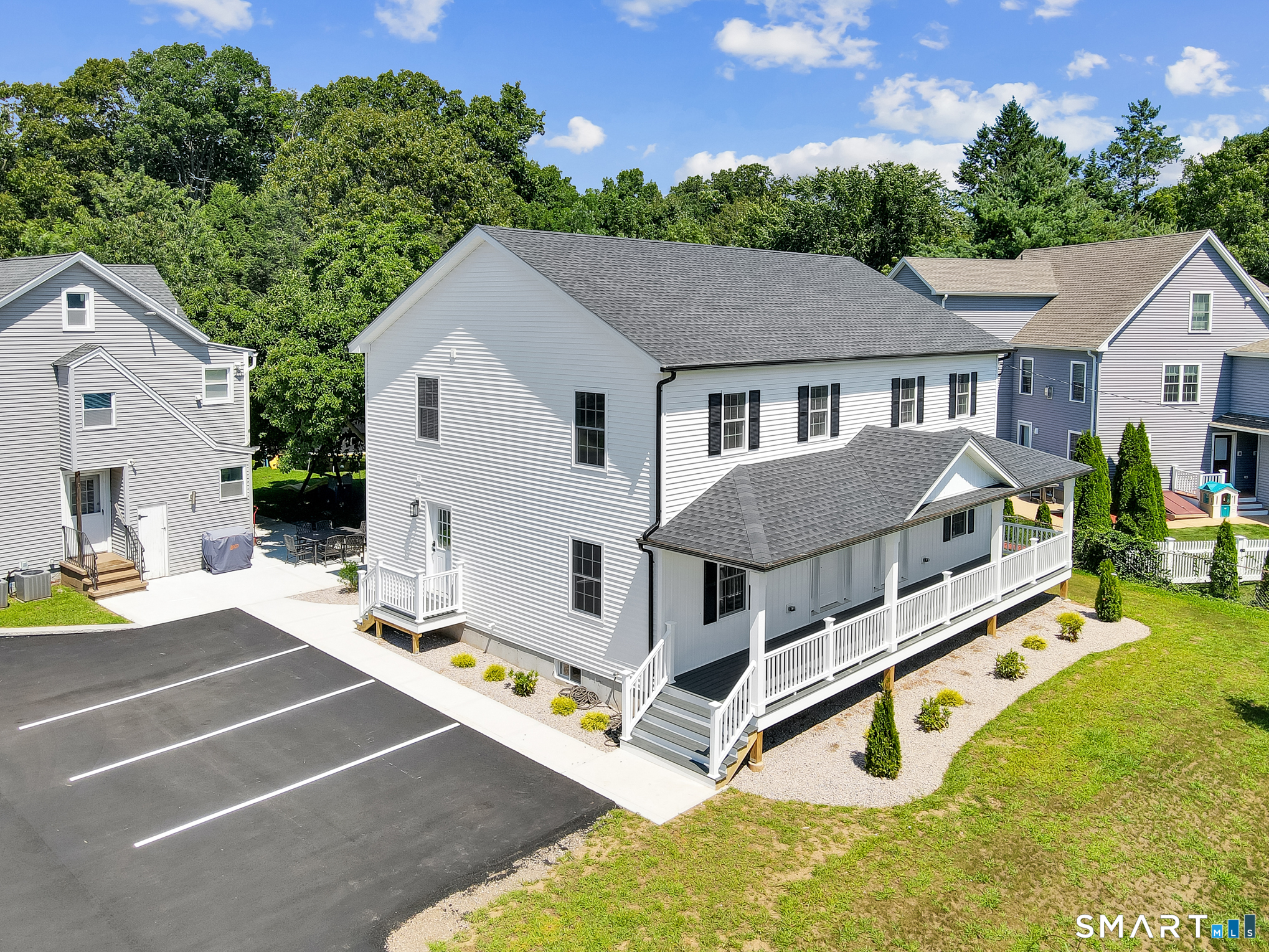 33 West End Avenue Branford CT 06405