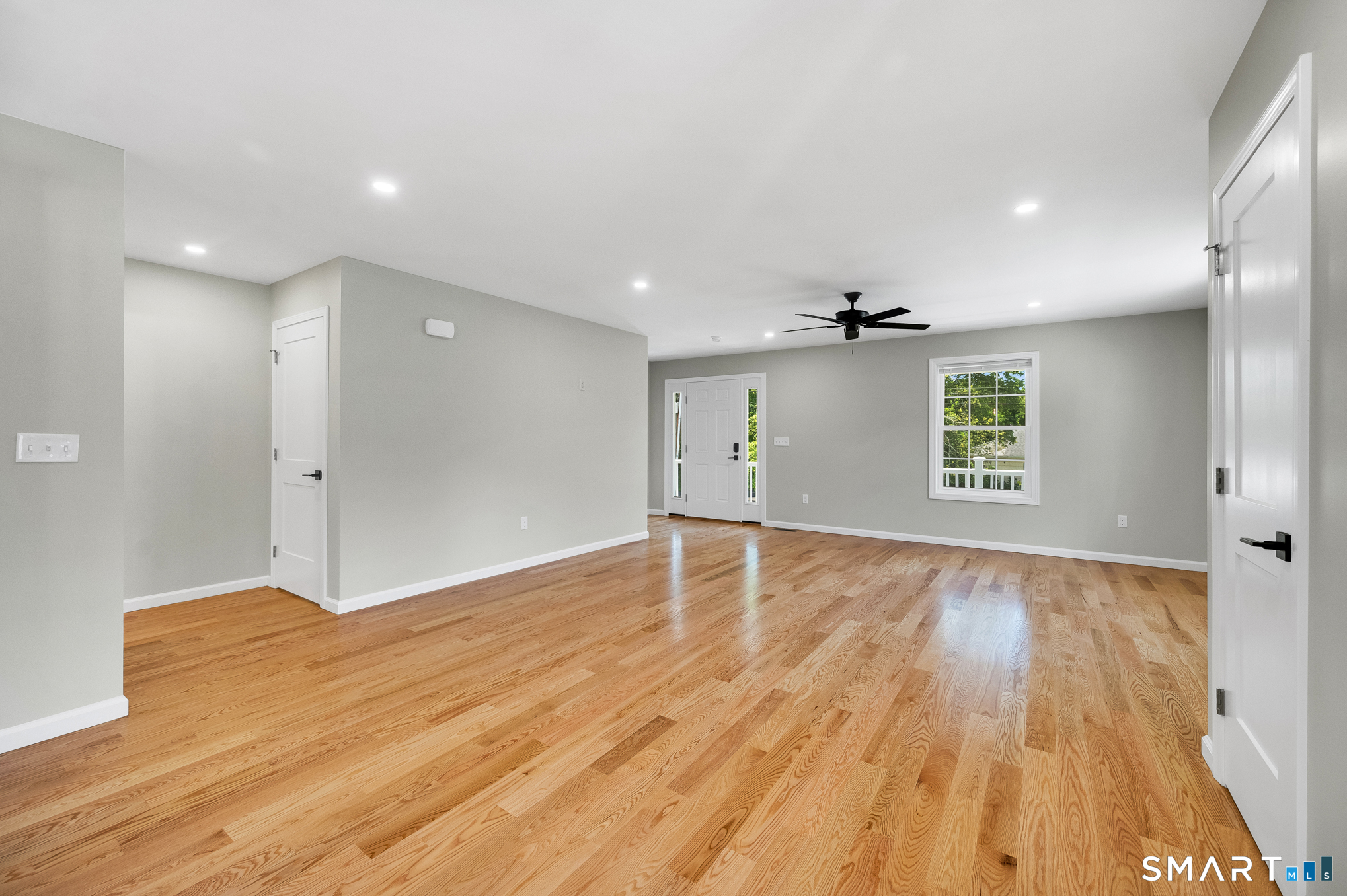 33 West End Avenue Branford CT 06405
