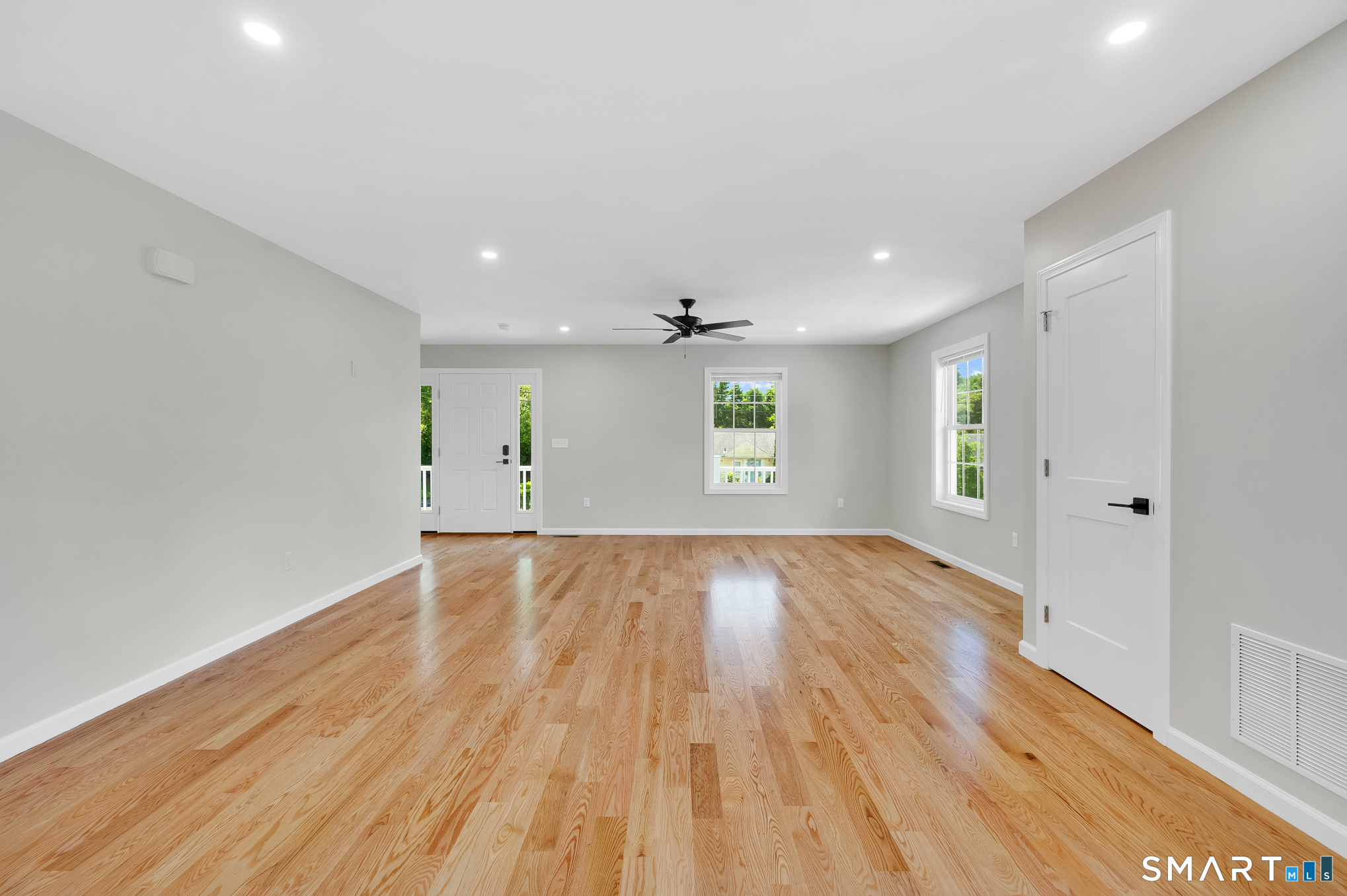 33 West End Avenue Branford CT 06405