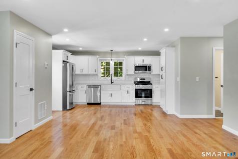 33 West End Avenue Branford CT 06405