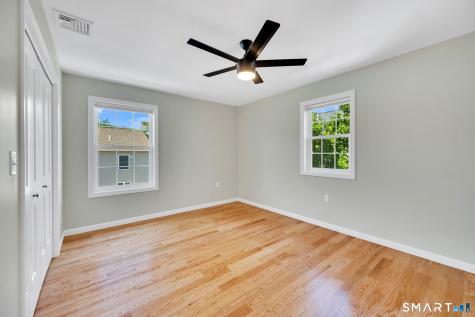 33 West End Avenue Branford CT 06405
