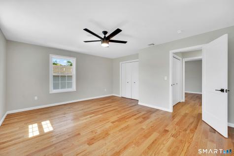 33 West End Avenue Branford CT 06405