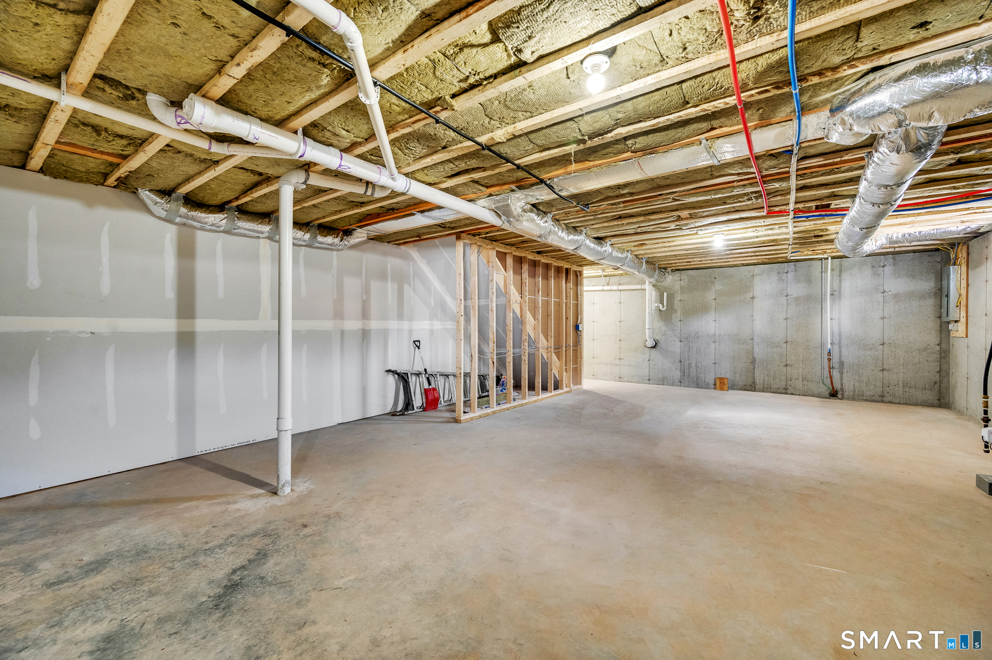 33 West End Avenue Branford CT 06405