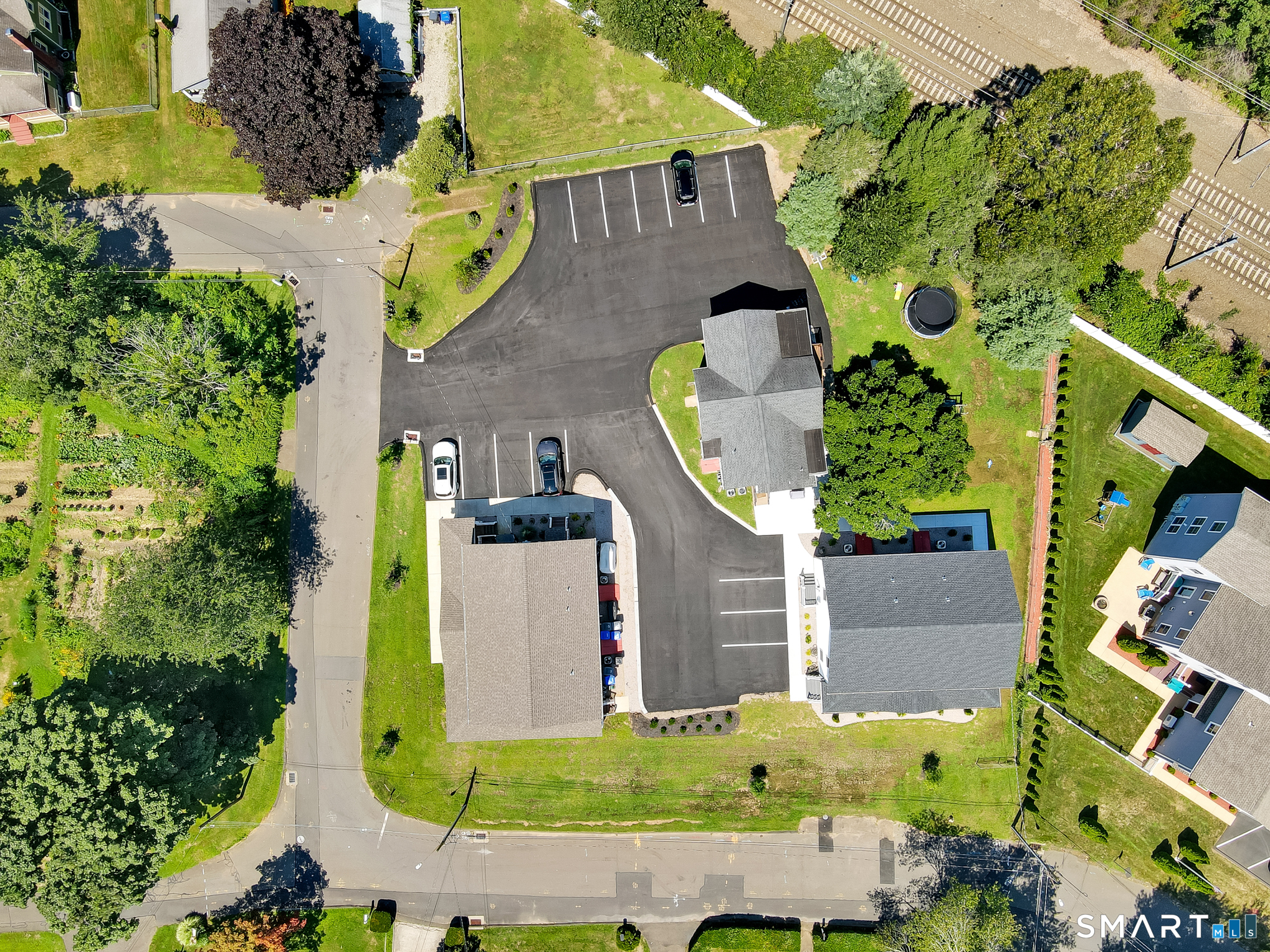 33 West End Avenue Branford CT 06405