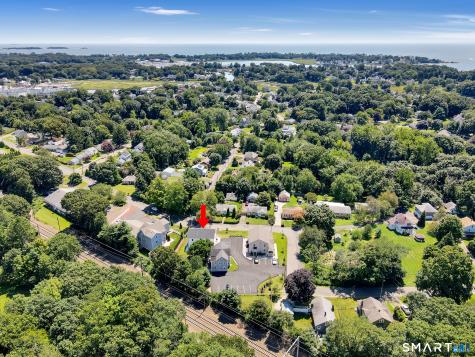 33 West End Avenue Branford CT 06405