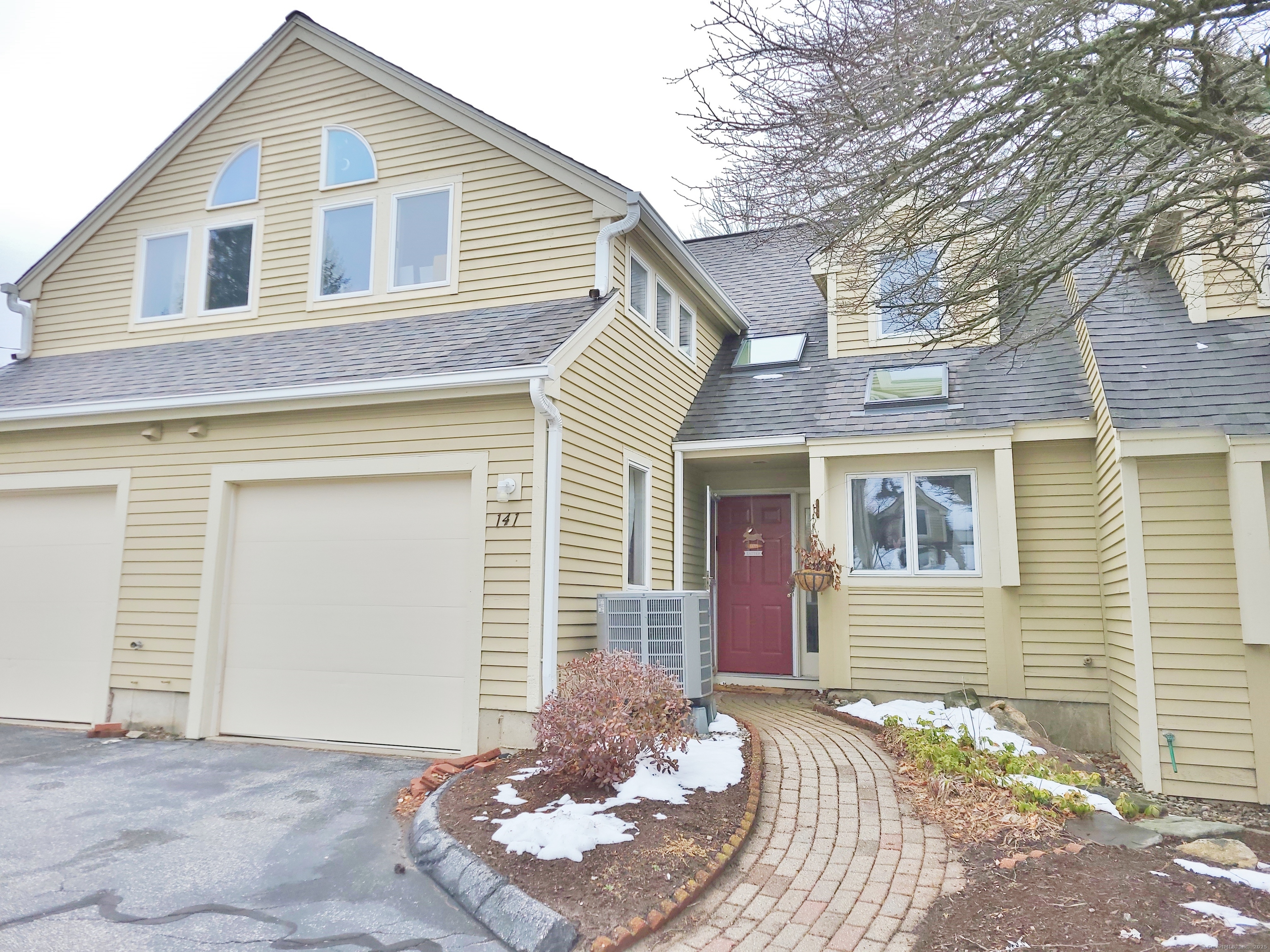 141 Courtyard Lane Mansfield CT 06268