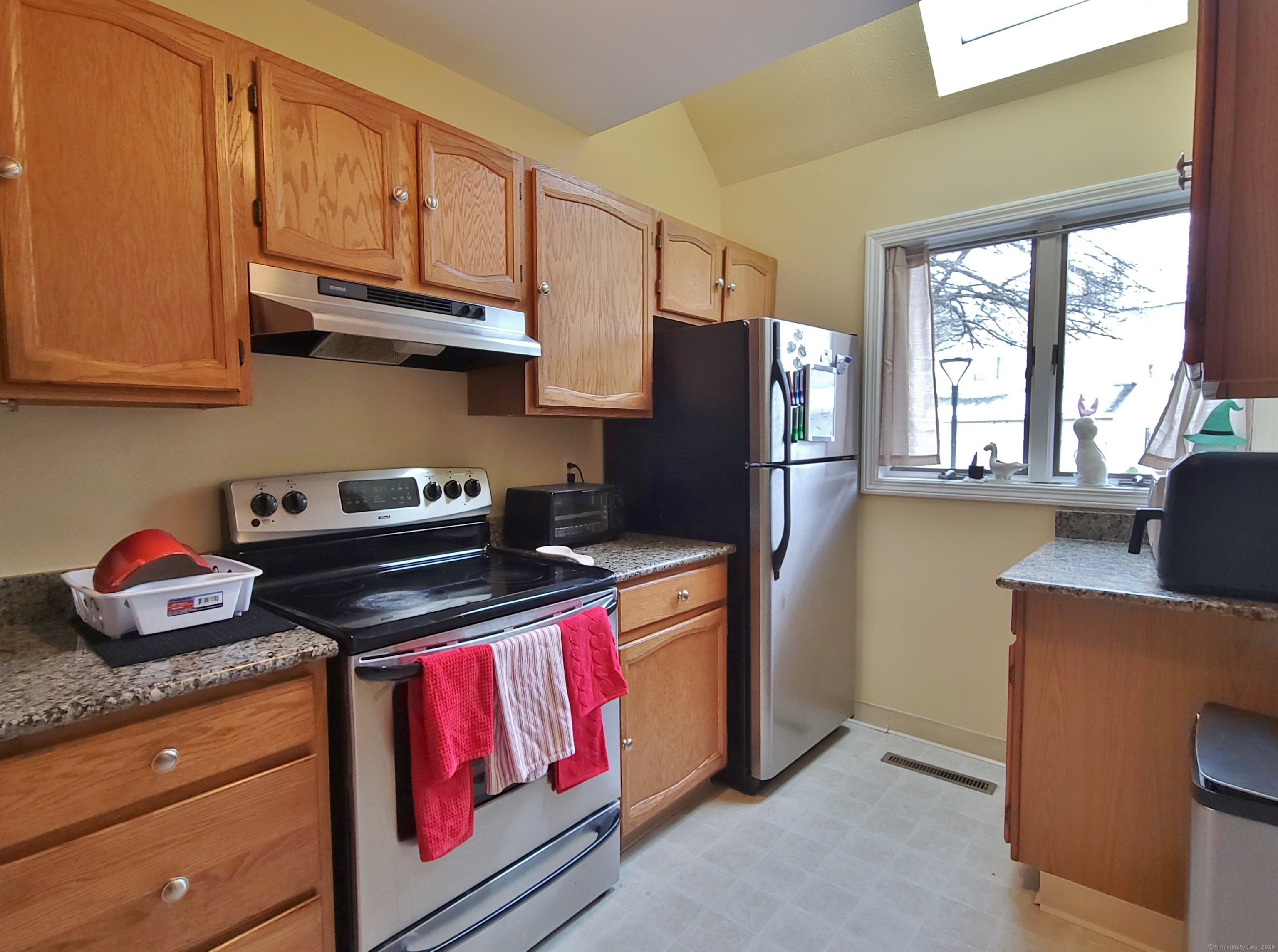 141 Courtyard Lane Mansfield CT 06268