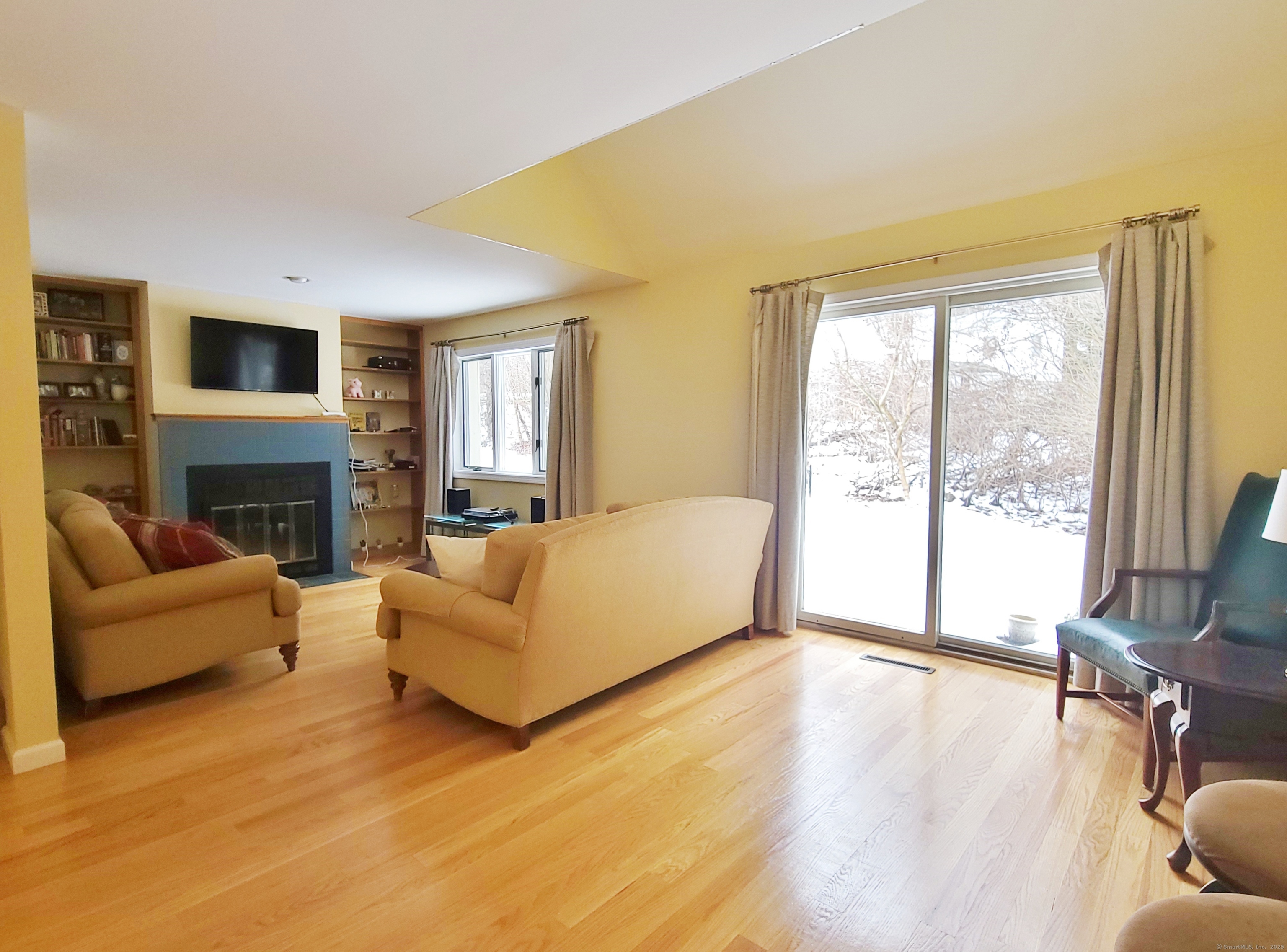 141 Courtyard Lane Mansfield CT 06268