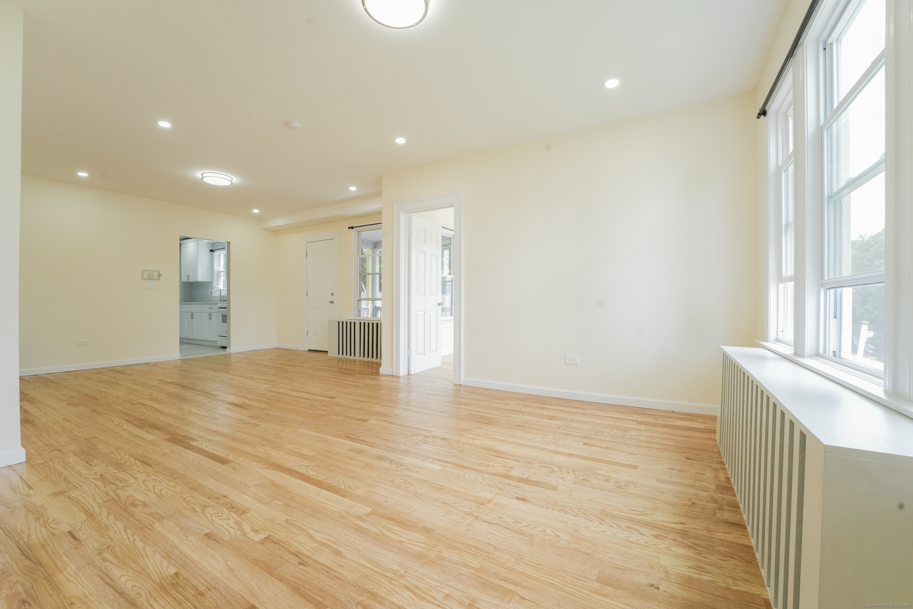 21 Lake Street Waterbury CT 06708