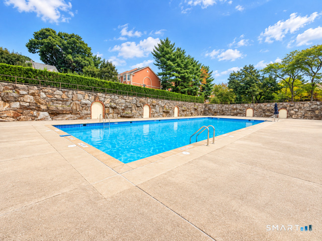 2625 Park Avenue Bridgeport CT 06604