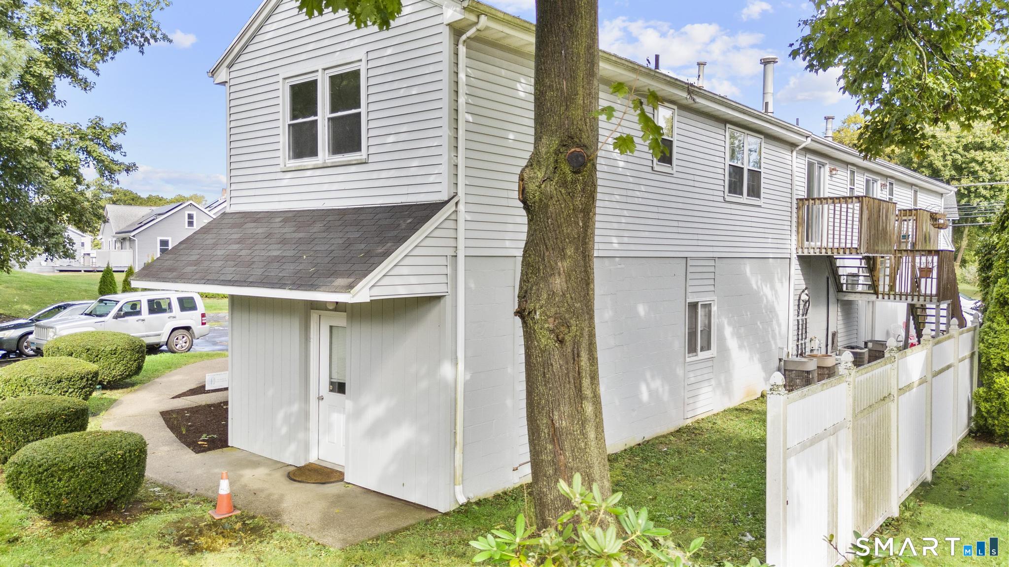 184 Maple Street Branford CT 06405